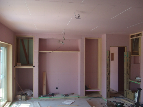 ピンク色の壁は耐火ボード(ハイクリンボード) ピンク色の壁は耐火ボード(ハイクリンボード)