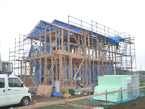 雨よけの養生中 雨よけの養生中