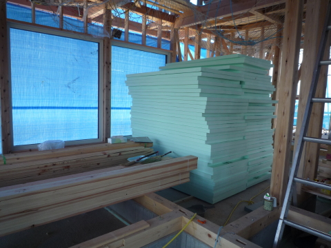 断熱材の山 断熱材の山